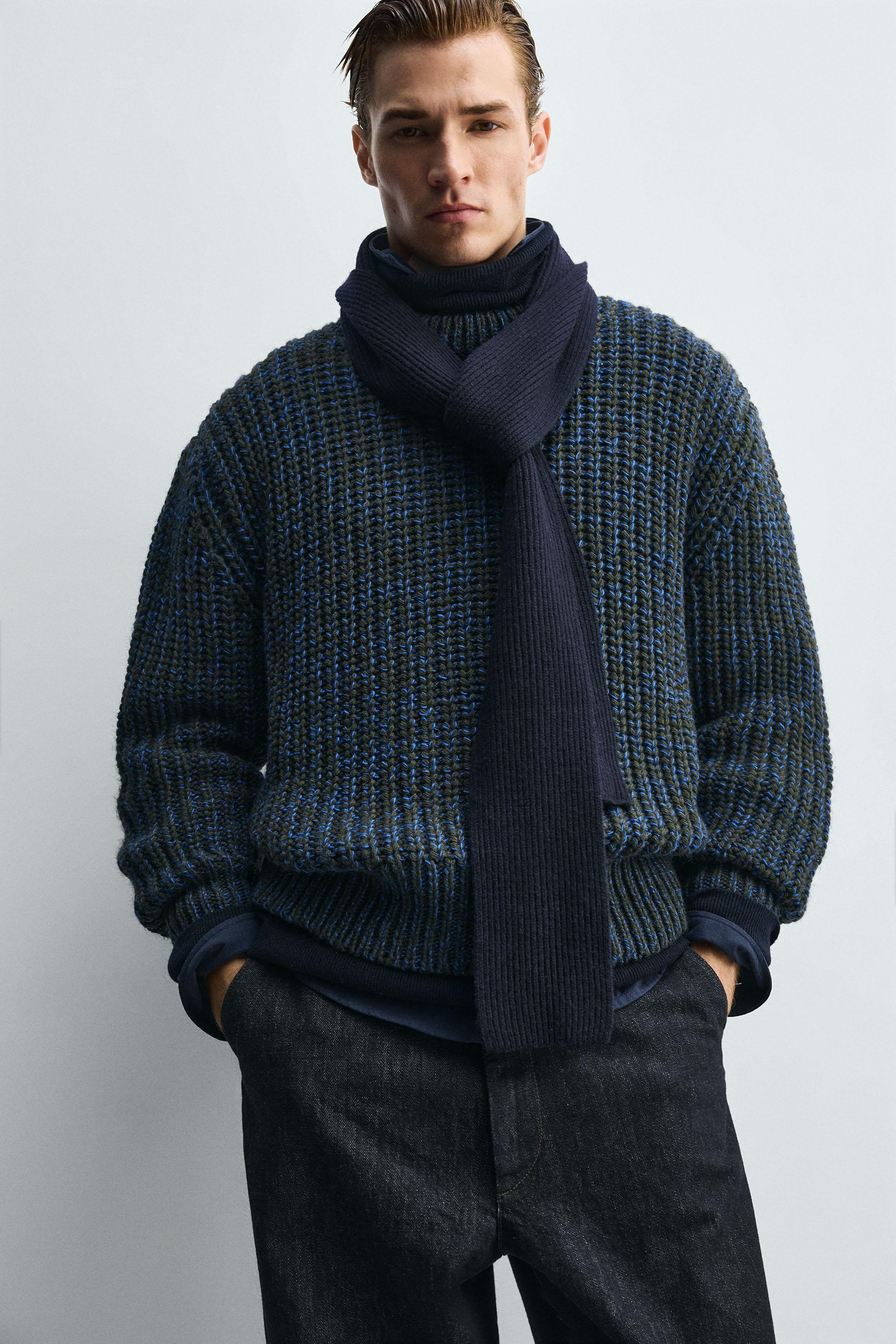 VOLUME TEXTURED JUMPER